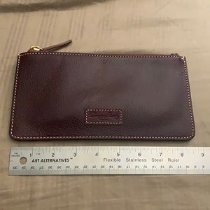 Dooney & Bourke pouch